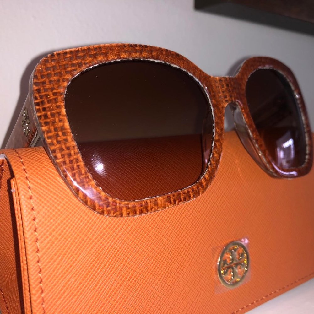 Tory Burch Sunglasses (Crystal on Raffia - Papaya)